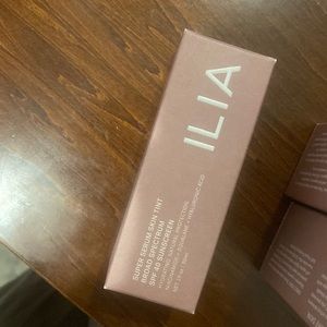 BRAND NEW, Unopened - ILIA super Serum Skin Tint SPF 40 - Formosa ST4